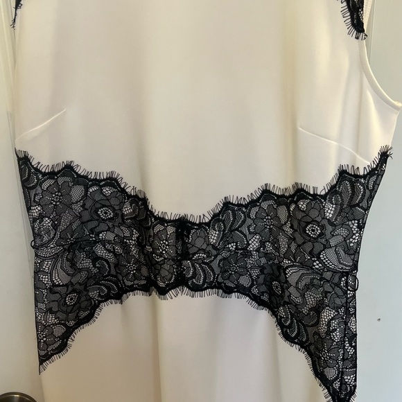 New York and Company, white and black dress, sz medium - Picture 2 of 5